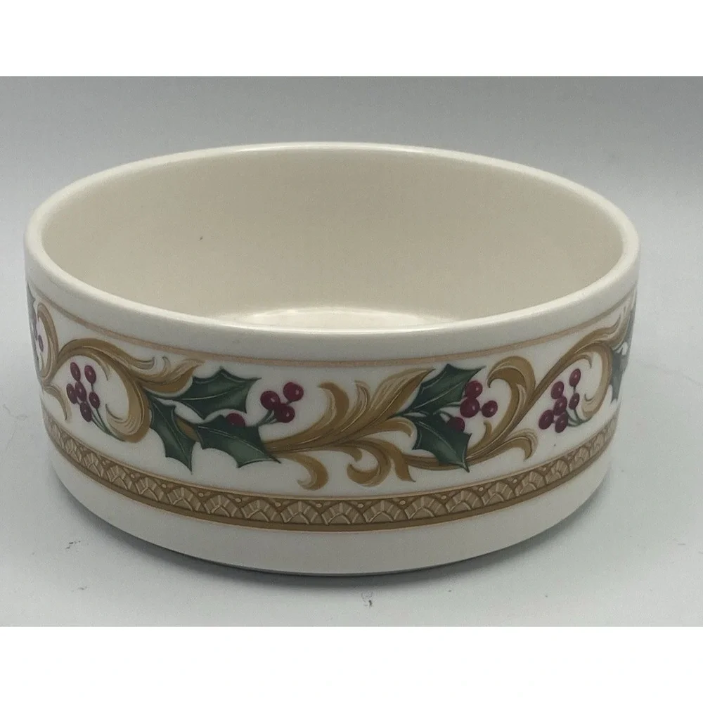 Mikasa‎ Holiday Orchard Candy Nut Serving Bowl Christmas Decor Bowl no Lid Holly